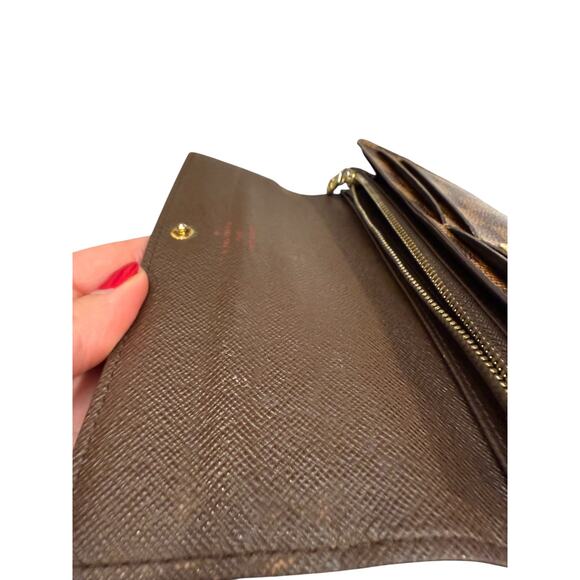 Louis Vuitton Damier Ebene Sarah Long Wallet - Picture 7 of 8